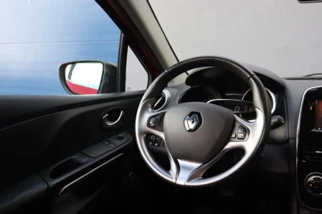 Renault Clio (2016) thumbnail 6