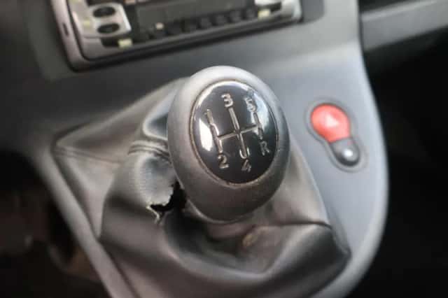 Renault Kangoo (2013) thumbnail 4