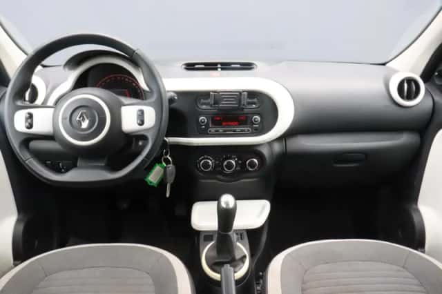 Renault Twingo (2015) thumbnail 3