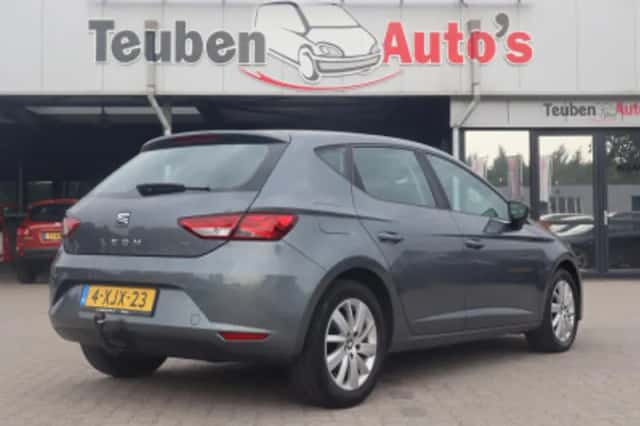 SEAT Leon (2014) thumbnail 2