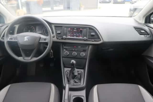 SEAT Leon (2014) thumbnail 3