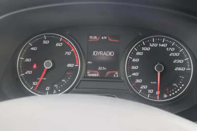 SEAT Leon (2014) thumbnail 4