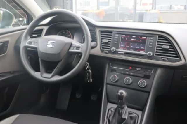 SEAT Leon (2014) thumbnail 5