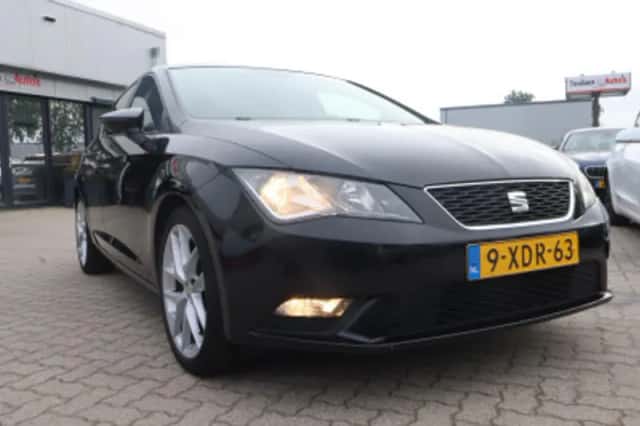SEAT Leon (2014) thumbnail 3