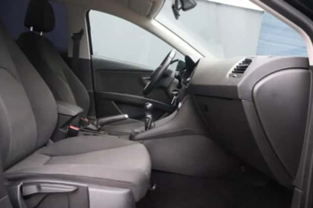 SEAT Leon (2014) thumbnail 5