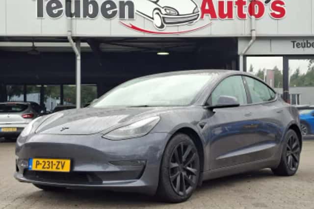Tesla Model 3 (2021) thumbnail 1