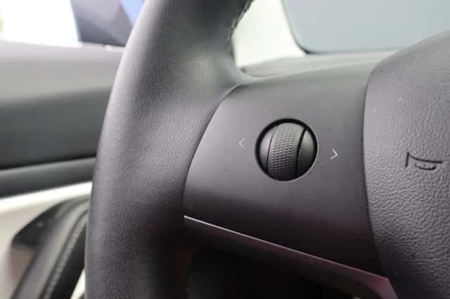 Tesla Model 3 (2019) thumbnail 6
