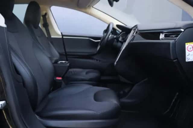Tesla Model S (2016) thumbnail 4