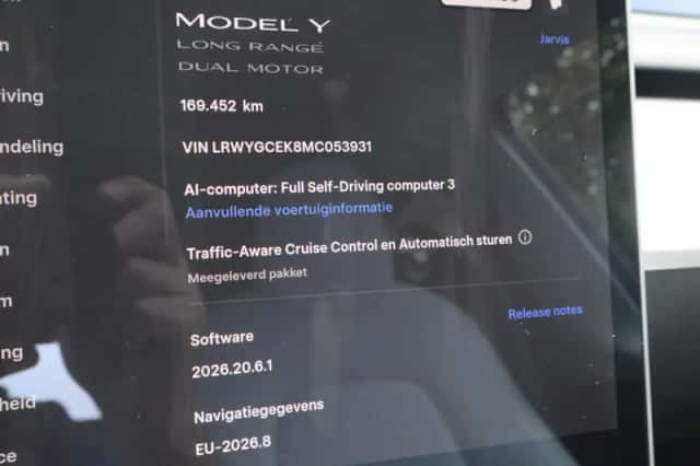 Tesla Model Y (2021) thumbnail 6