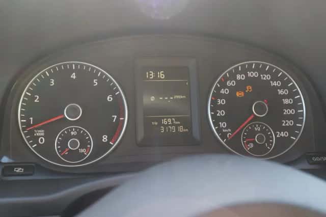 Volkswagen Caddy (2011) thumbnail 4