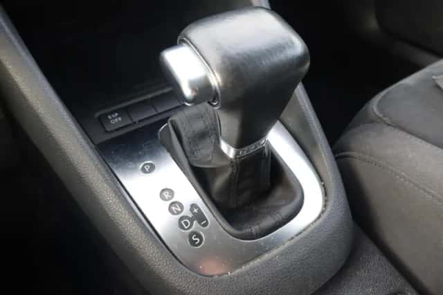Volkswagen Golf (2009) thumbnail 5