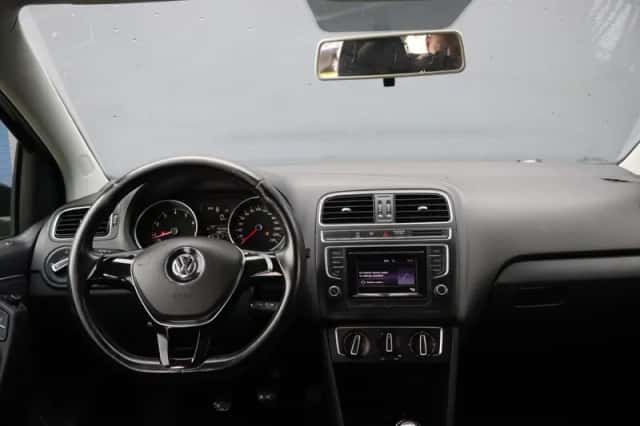 Volkswagen Polo (2014) thumbnail 5
