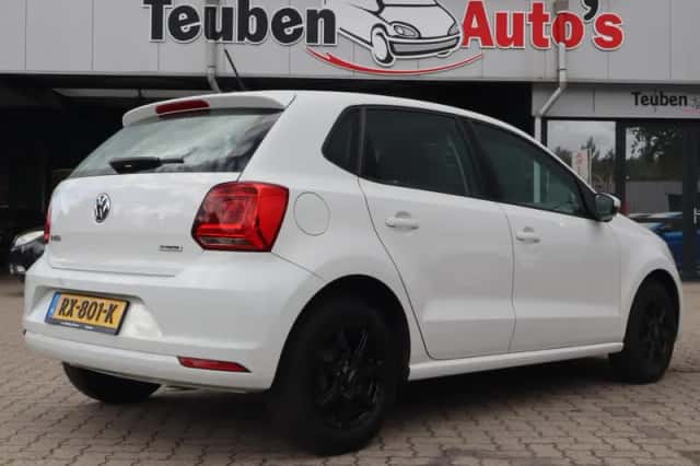 Volkswagen Polo (2017) thumbnail 3