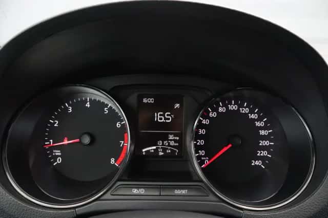 Volkswagen Polo (2017) thumbnail 5