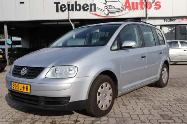 Volkswagen Touran (2006) thumbnail 1