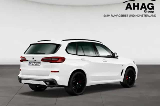 BMW X5 (2023) thumbnail 2