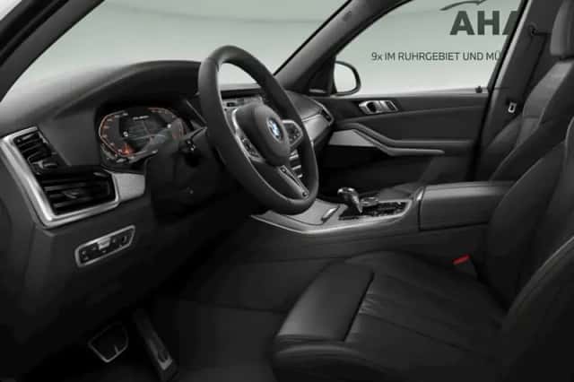 BMW X5 (2023) thumbnail 3