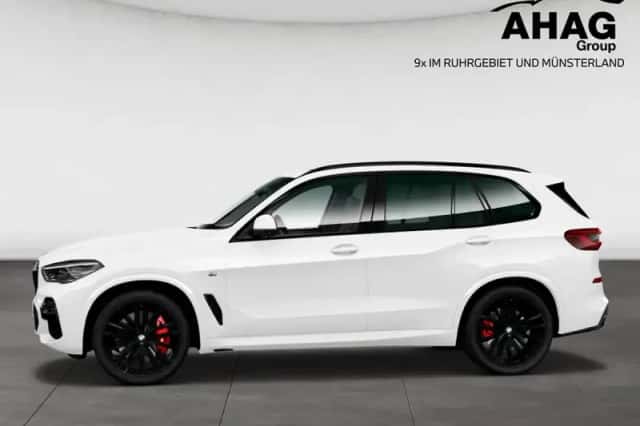 BMW X5 (2023) thumbnail 5
