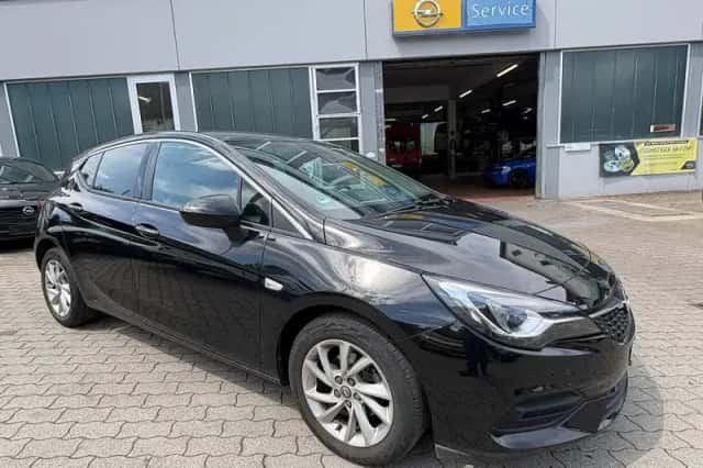 Opel Astra (2020) thumbnail 3