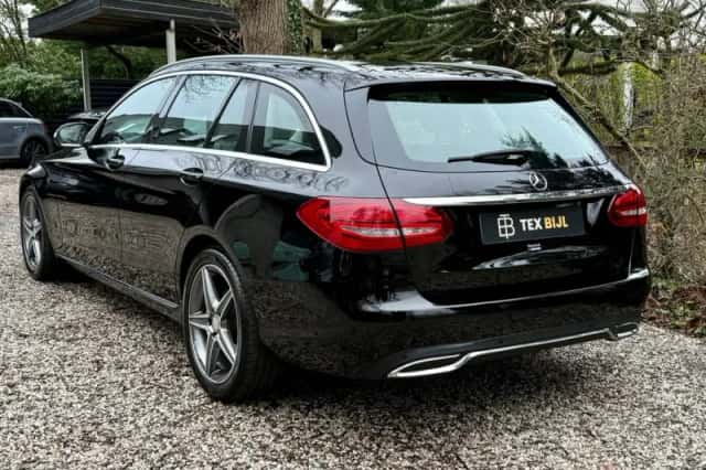 Mercedes-Benz C-Klasse (2015) thumbnail 3