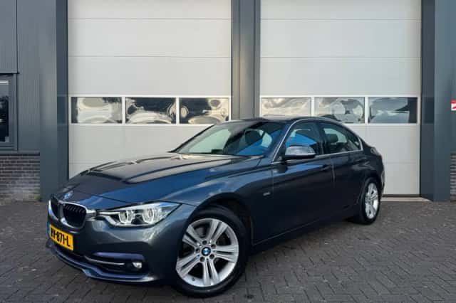 BMW 3-Serie (2018) thumbnail 1