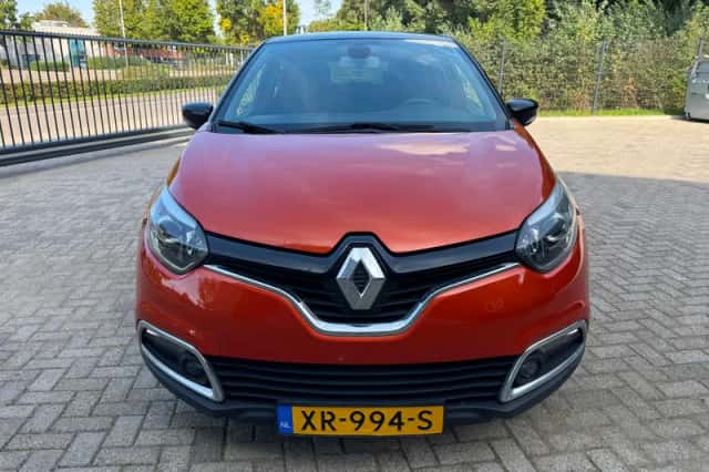 Renault Captur (2014) thumbnail 3