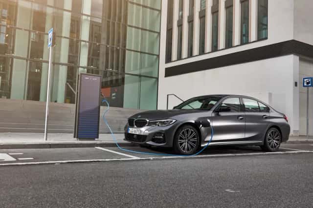 BMW M2 (2020) thumbnail 1