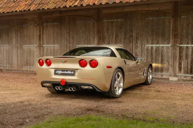 Chevrolet Corvette (2005) thumbnail 3