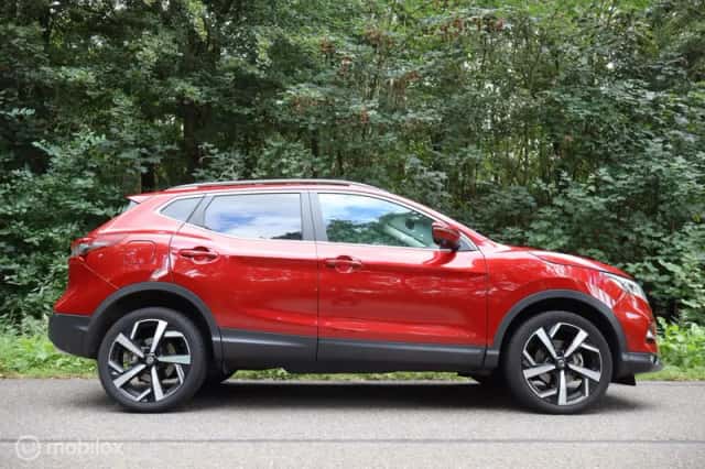 Nissan Qashqai (2019) thumbnail 2
