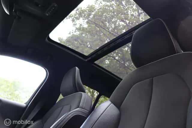 Volvo XC40 (2018) thumbnail 5