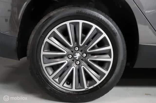 Peugeot 2008 (2016) thumbnail 3