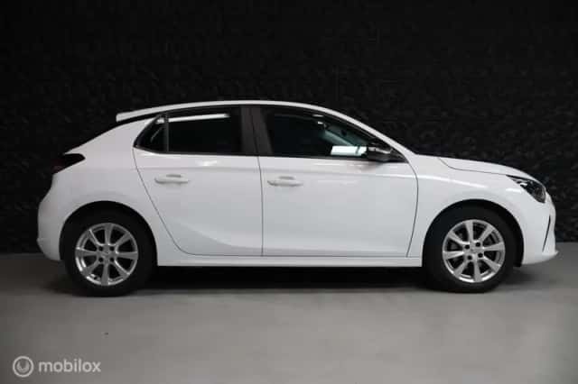 Opel Corsa (2023) thumbnail 2