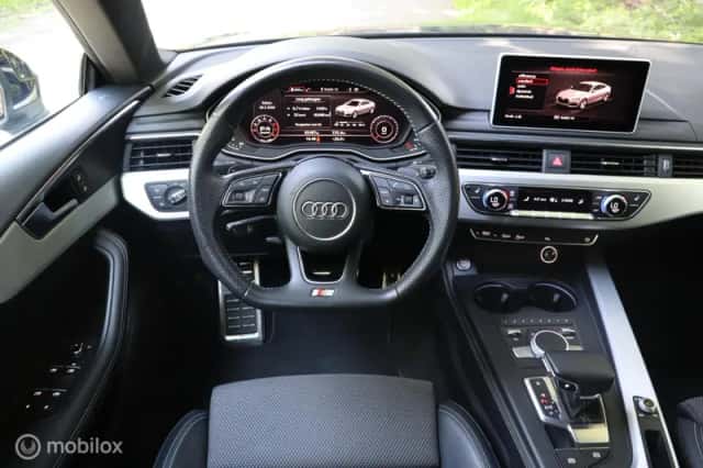 Audi A5 (2019) thumbnail 4