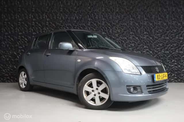 Suzuki Swift (2009) thumbnail 1