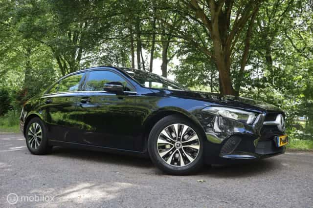 Mercedes-Benz A-Klasse (2022) thumbnail 1