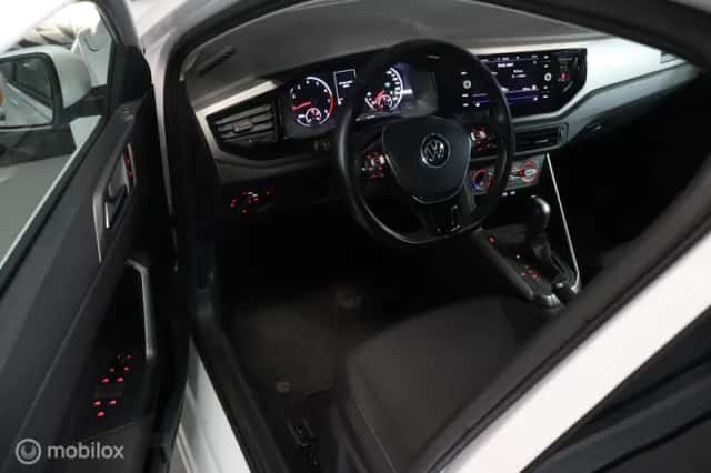 Volkswagen Polo (2021) thumbnail 3