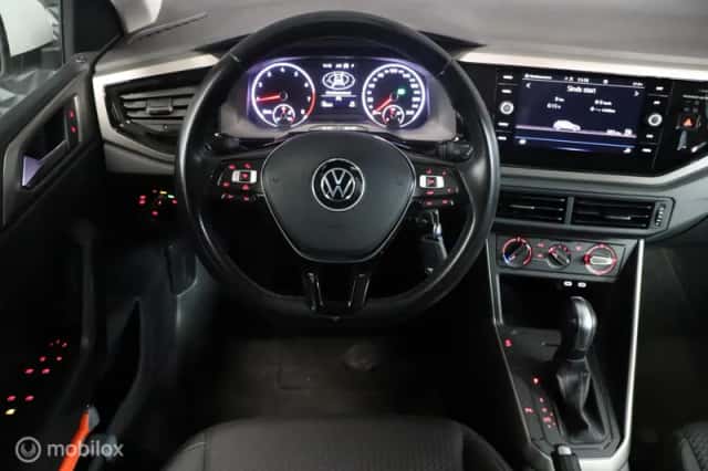 Volkswagen Polo (2021) thumbnail 4