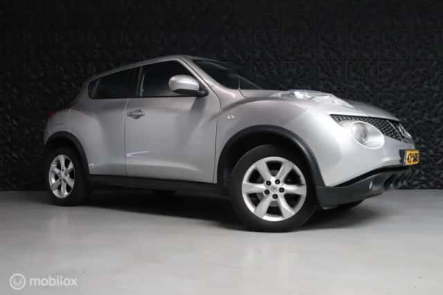 Nissan Juke (2012) thumbnail 1