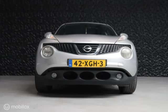 Nissan Juke (2012) thumbnail 5