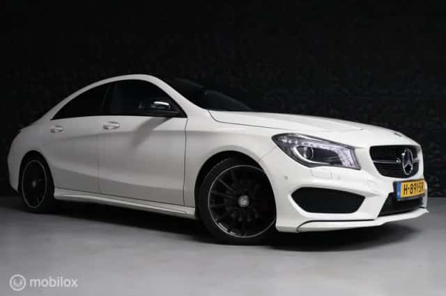 Mercedes-Benz CLA-Klasse (2015) thumbnail 2