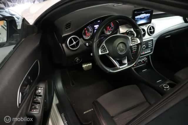 Mercedes-Benz CLA-Klasse (2015) thumbnail 3