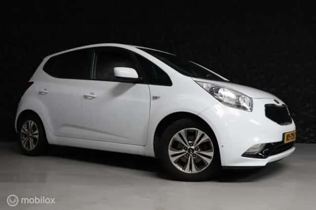 Kia Venga (2016) thumbnail 1