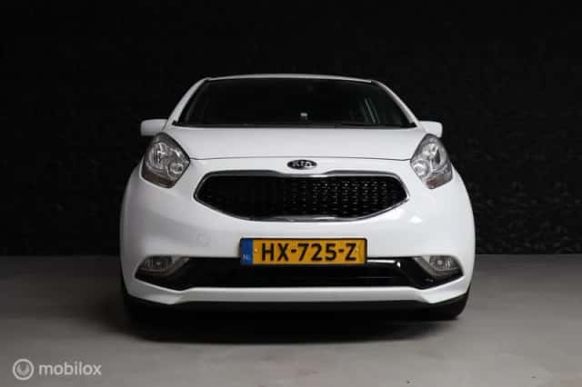 Kia Venga (2016) thumbnail 6