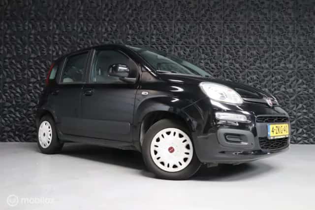 Fiat Panda (2015) thumbnail 1