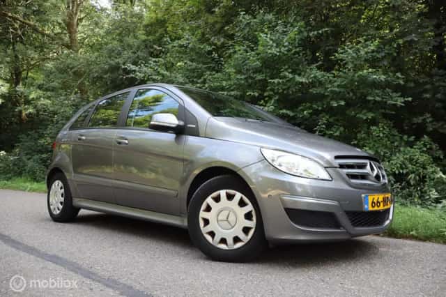 Mercedes-Benz B-Klasse (2010) thumbnail 1