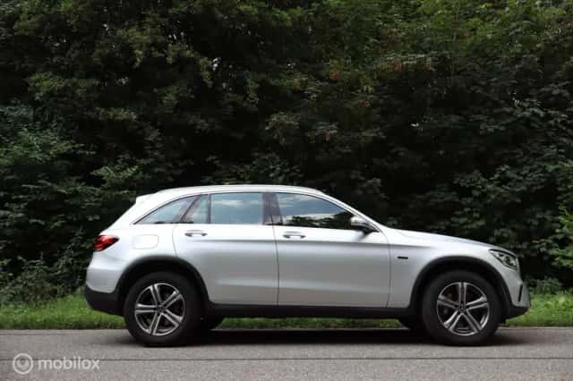 Mercedes-Benz GLC-Klasse (2020) thumbnail 2