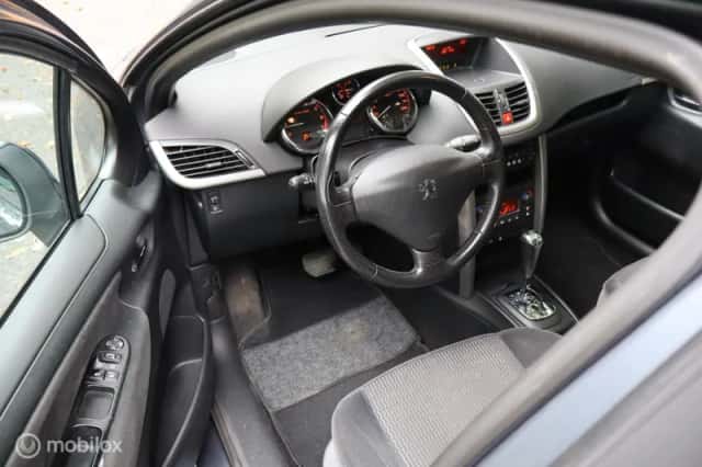 Peugeot 207 (2007) thumbnail 3