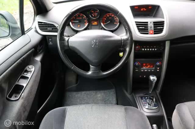 Peugeot 207 (2007) thumbnail 4