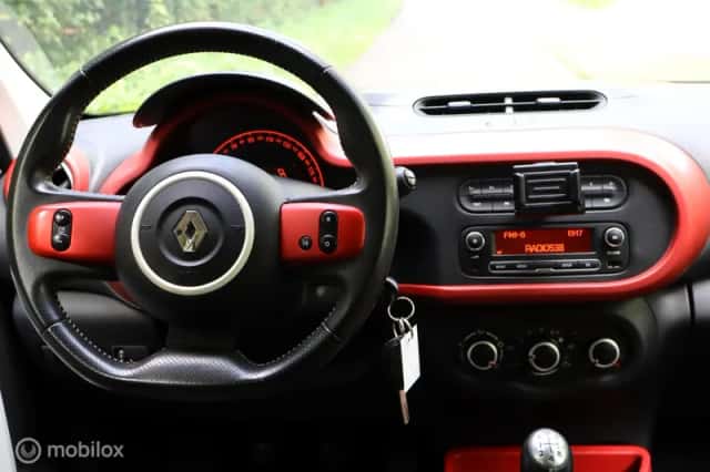 Renault Twingo (2017) thumbnail 3