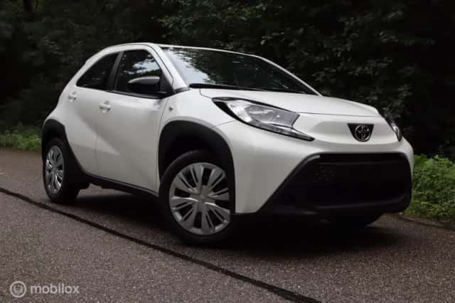 Toyota Aygo X (2025) thumbnail 1